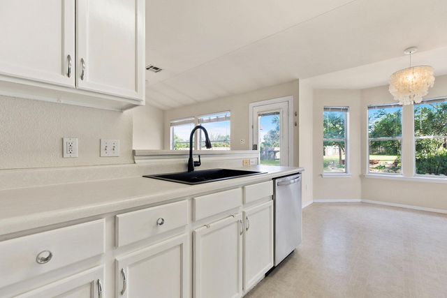 104 Adelfa DR, Round Rock, TX 78664