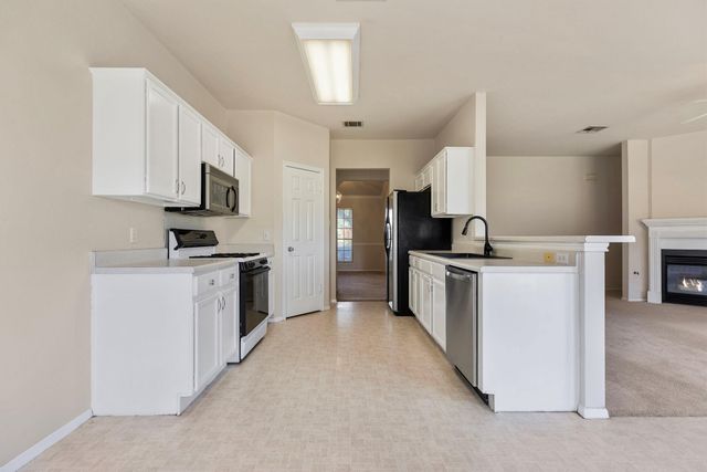 104 Adelfa DR, Round Rock, TX 78664