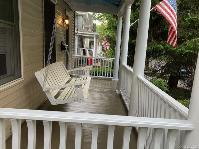 40 Ocean Avenue, Northport, NY 11768