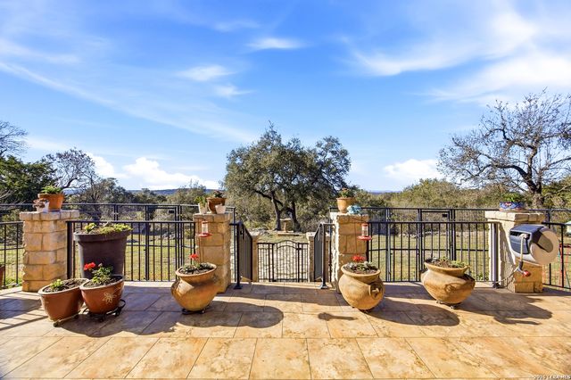 443 Lantana Mesa, Spring Branch, TX 78070