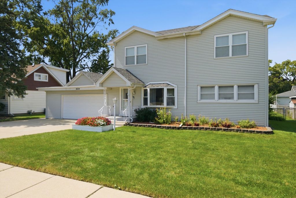 9024 Austin Avenue, Oak Lawn, IL 60453 — exterior