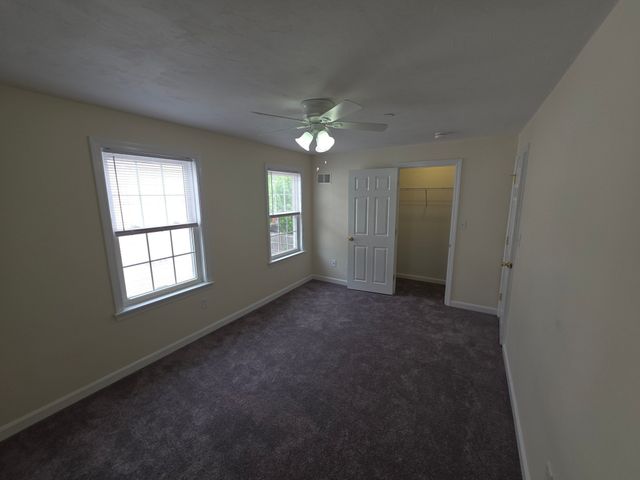 958 Warren Ave 8, Brockton, MA 02301