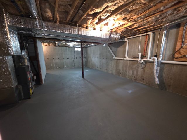 958 Warren Ave 8, Brockton, MA 02301