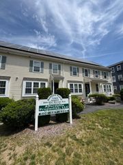 958 Warren Ave 8, Brockton, MA 02301