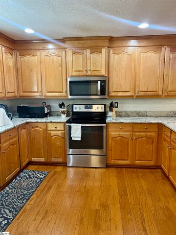 161 Timberlake Drive, Inman, SC 29349
