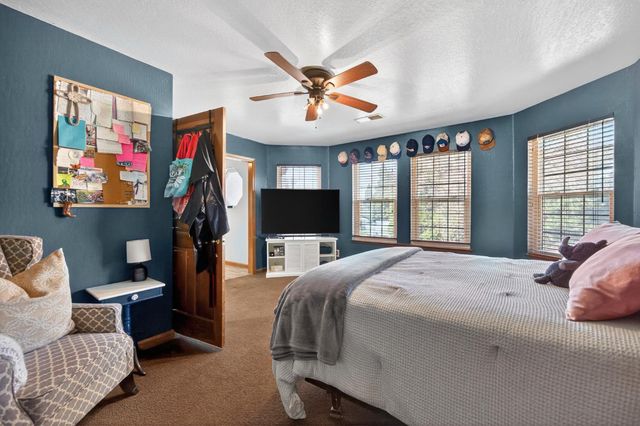 8824 San Badger Way, Elk Grove, CA 95624