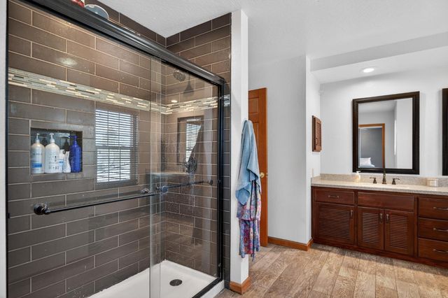 8824 San Badger Way, Elk Grove, CA 95624