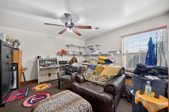 8824 San Badger Way, Elk Grove, CA 95624