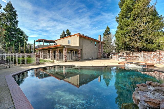 8824 San Badger Way, Elk Grove, CA 95624