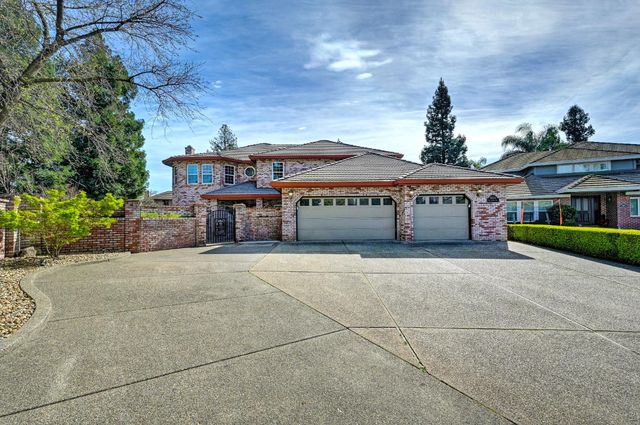8824 San Badger Way, Elk Grove, CA 95624