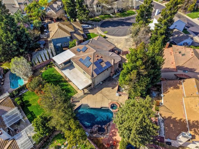 8824 San Badger Way, Elk Grove, CA 95624