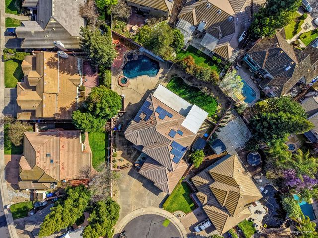 8824 San Badger Way, Elk Grove, CA 95624