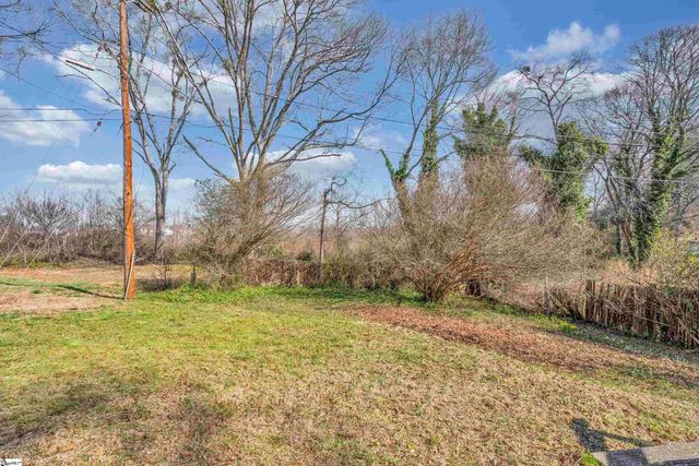 315 Poole Street, Woodruff, SC 29388