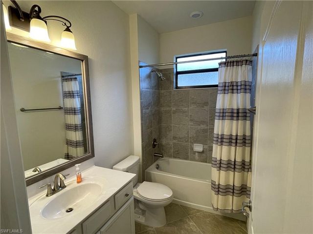 9353 Glenforest DR, Naples, FL 34120