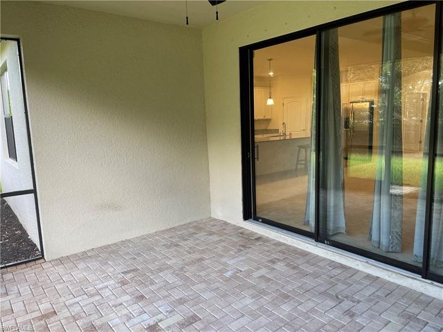 9353 Glenforest DR, Naples, FL 34120