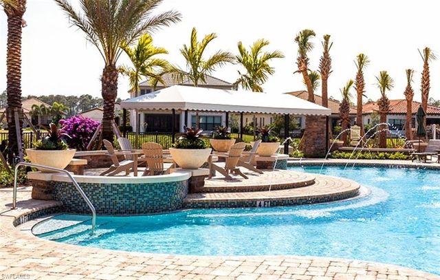 9353 Glenforest DR, Naples, FL 34120