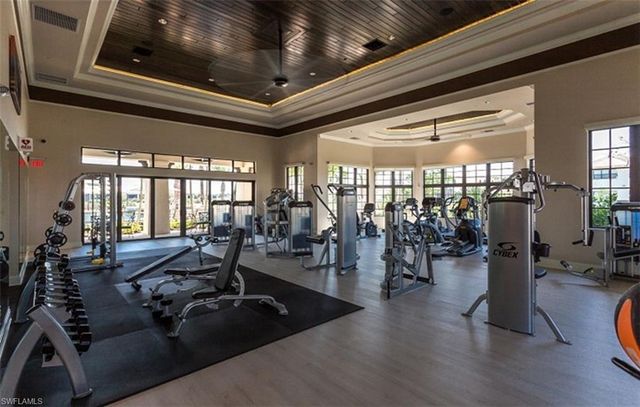 9353 Glenforest DR, Naples, FL 34120