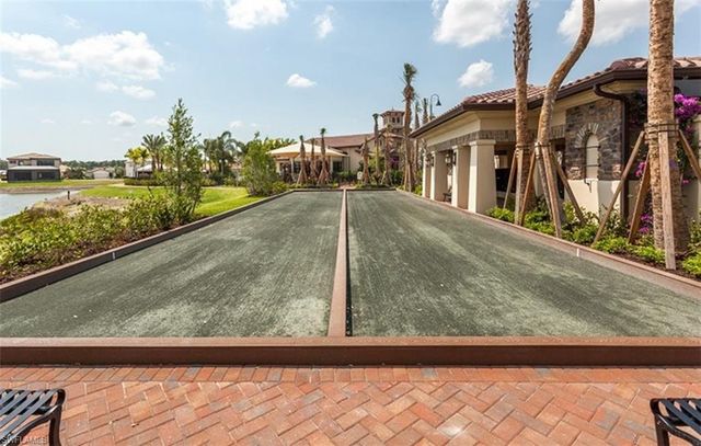 9353 Glenforest DR, Naples, FL 34120