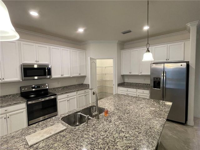 9353 Glenforest DR, Naples, FL 34120