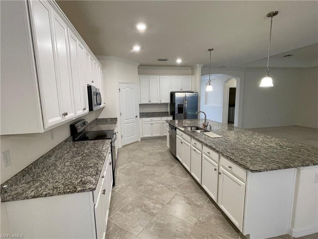 9353 Glenforest DR, Naples, FL 34120