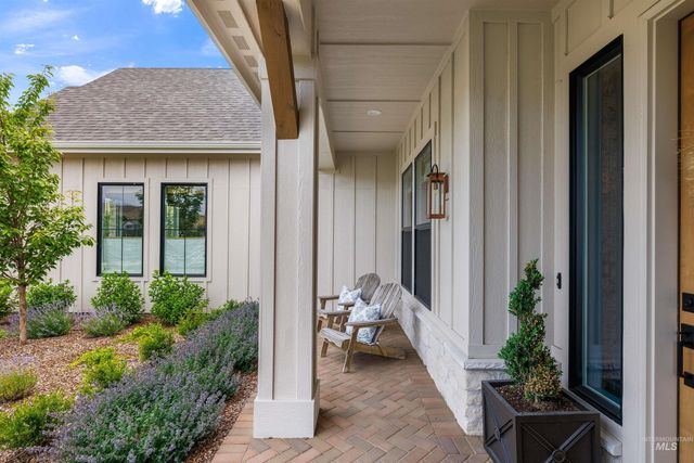 8059 W Green Horn St, Boise, ID 83714