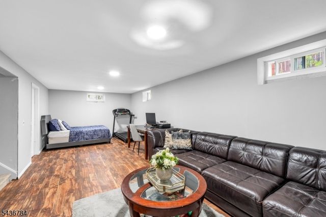 150 Crosby Ave, Paterson City, NJ 07502