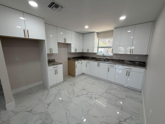 311 SW 67th Drive, Okeechobee, FL 34974