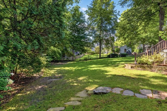 7 Dexter Road, Wellesley, MA 02482