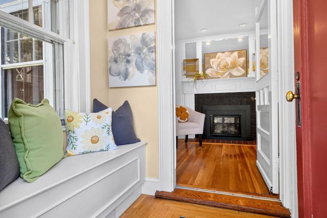 7 Dexter Road, Wellesley, MA 02482