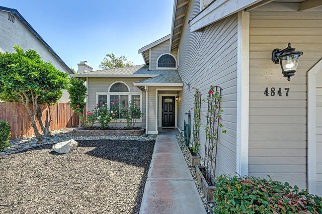 4847 Winter Oak Way, Antelope, CA 95843