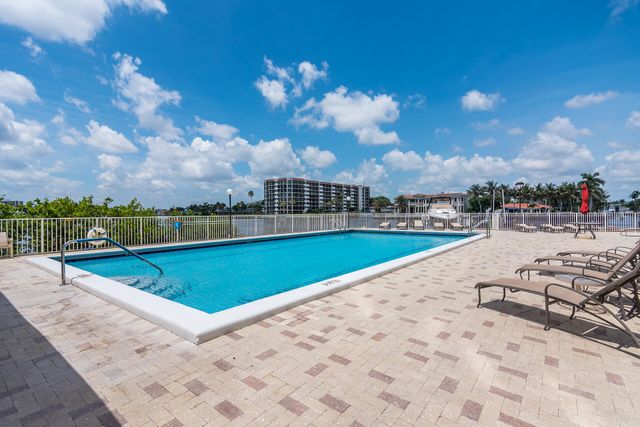 3912 S Ocean Boulevard 911, Highland Beach, FL 33487