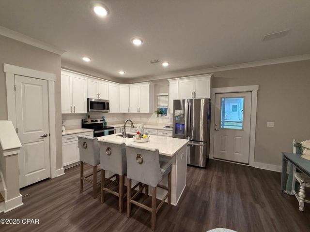 406 Date Palm Lane, Freeport, FL 32439