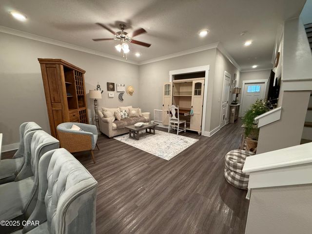 406 Date Palm Lane, Freeport, FL 32439