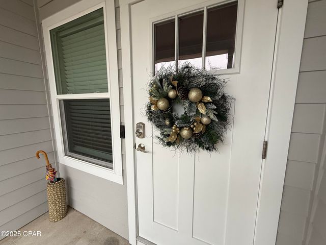 406 Date Palm Lane, Freeport, FL 32439