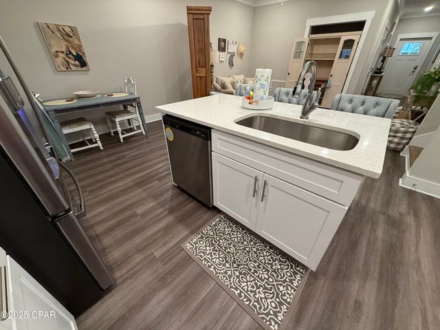 406 Date Palm Lane, Freeport, FL 32439