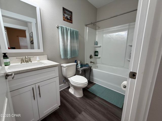 406 Date Palm Lane, Freeport, FL 32439