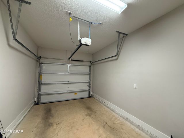 406 Date Palm Lane, Freeport, FL 32439