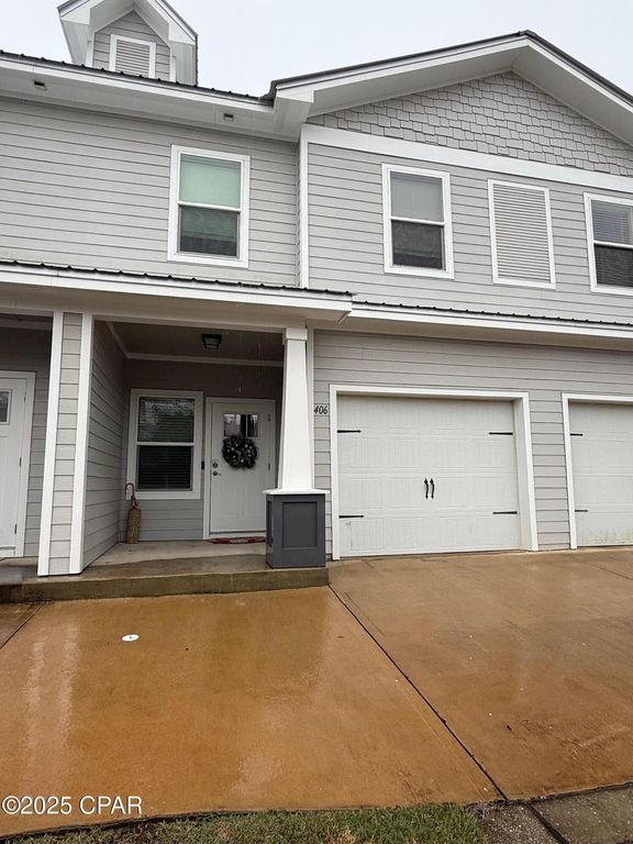 406 Date Palm Lane, Freeport, FL 32439