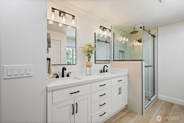 8510 SE 72nd Street, Mercer Island, WA 98040