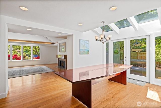 8510 SE 72nd Street, Mercer Island, WA 98040