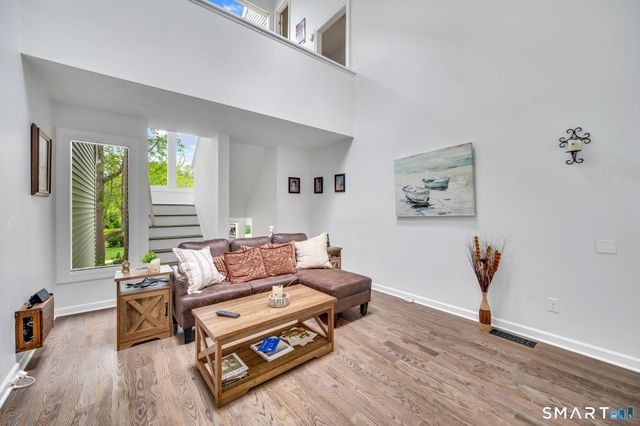 135 Turtle Bay Drive 135, Branford, CT 06405