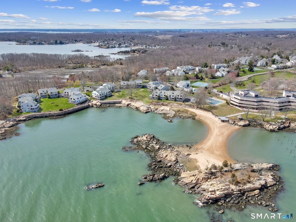 135 Turtle Bay Drive 135, Branford, CT 06405