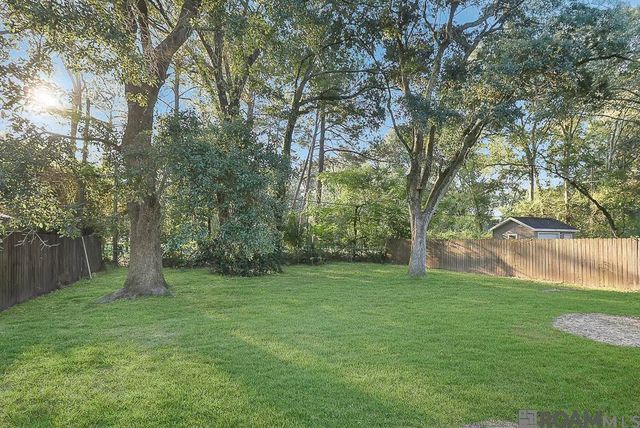 1962 Southland Ct, Baton Rouge, LA 70810
