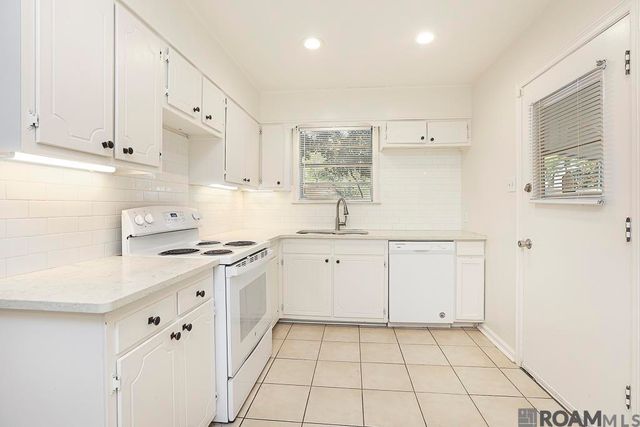 1962 Southland Ct, Baton Rouge, LA 70810