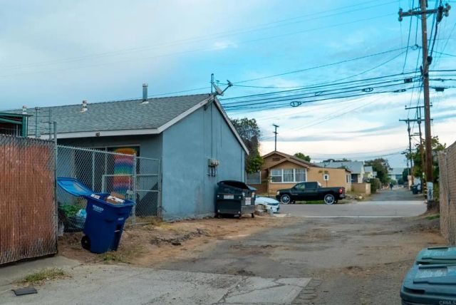 1704 B Avenue, National City, CA 91950
