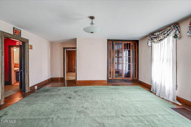 454 Cedar Street, Bluff City, TN 37618