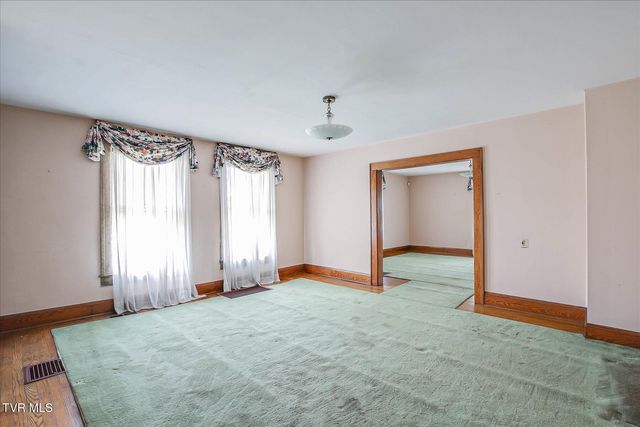 454 Cedar Street, Bluff City, TN 37618