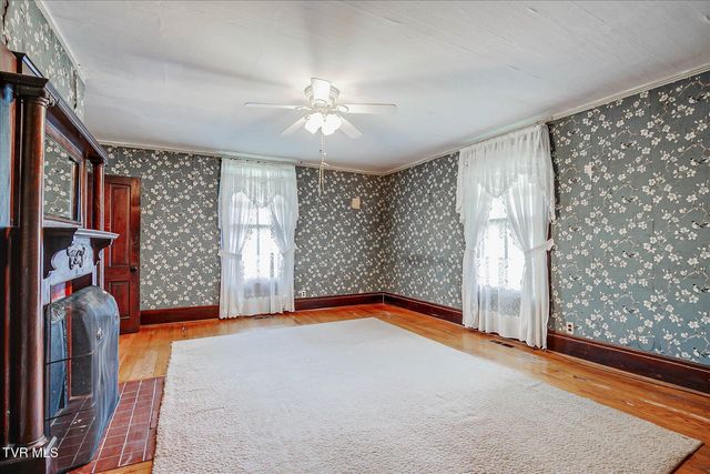 454 Cedar Street, Bluff City, TN 37618