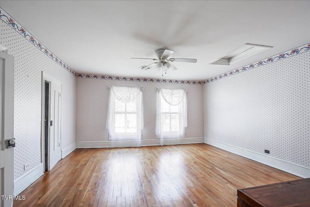 454 Cedar Street, Bluff City, TN 37618