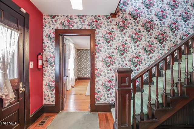 454 Cedar Street, Bluff City, TN 37618